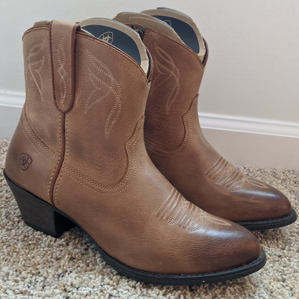 Ariat Darlin Boots
